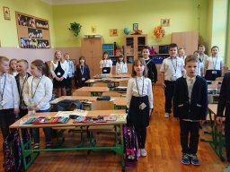 szkola_do_hymnu_030